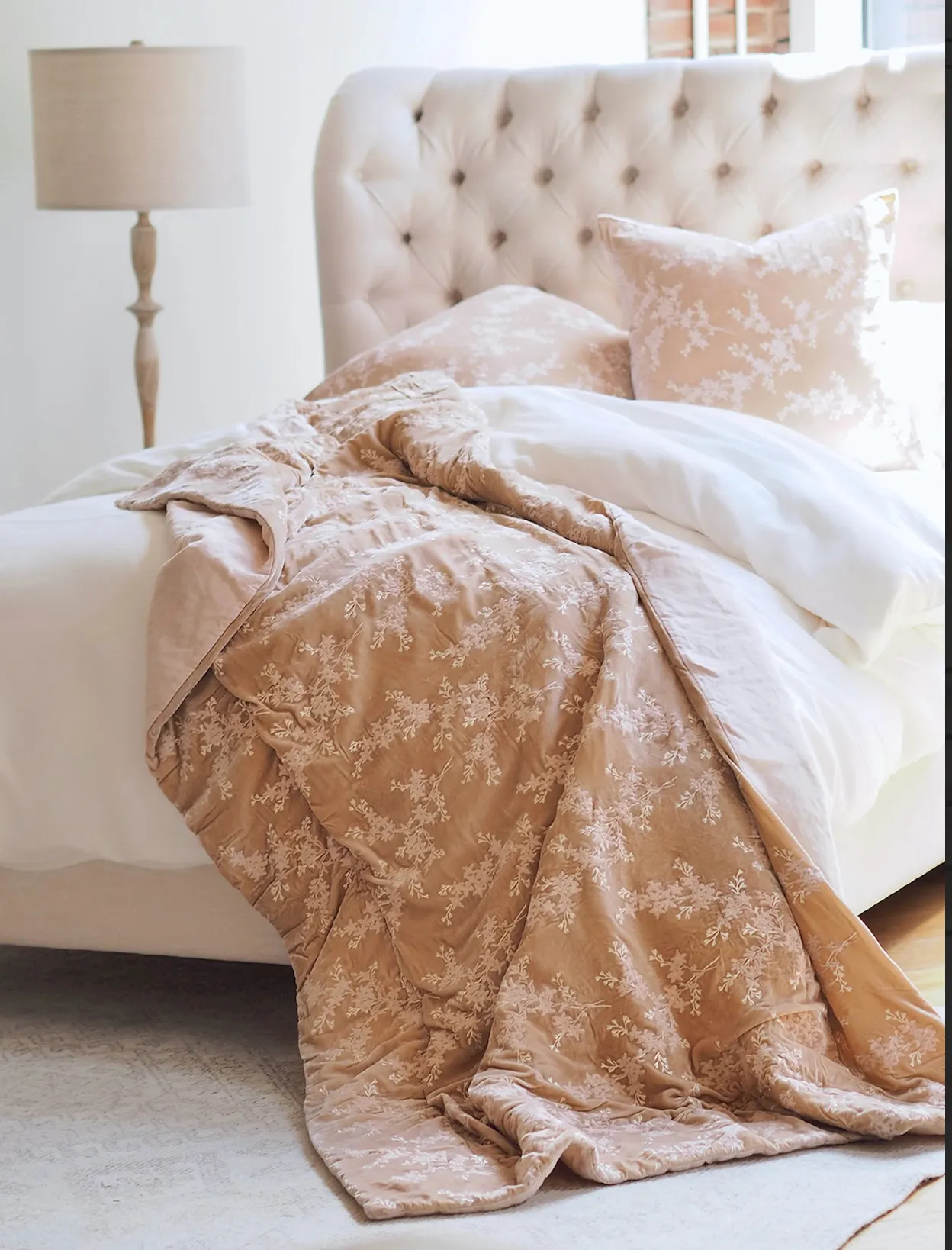 Lynette Pearl Bedding